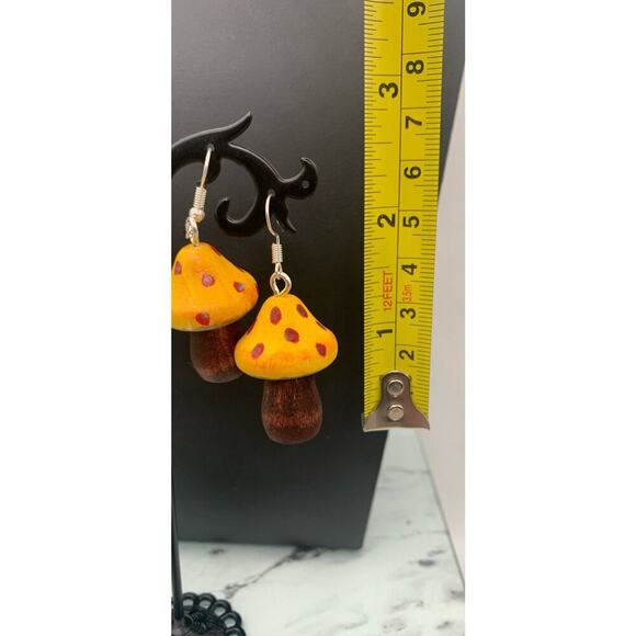 Cute Wooden Hand Painted Mushroom Earrings Boho 70’s Hippie - Picture 4 of 4